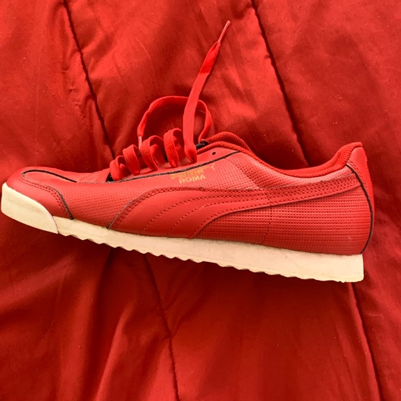 Puma Shoes - Picture 4 of 5